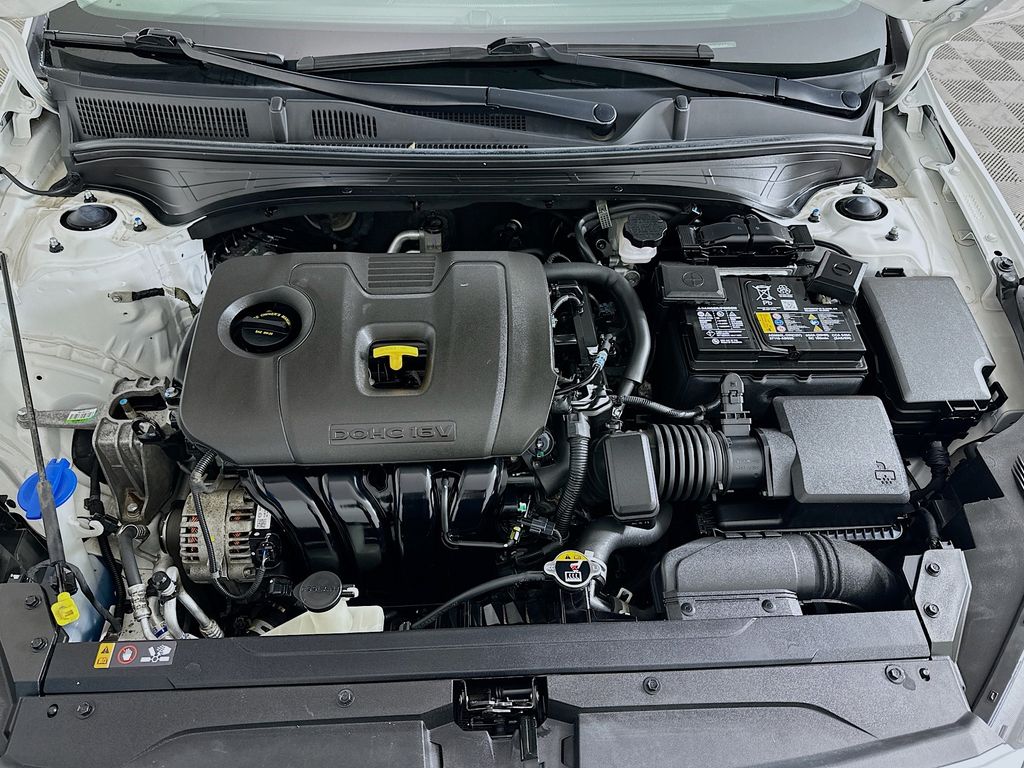2023 Kia Forte LXS 28