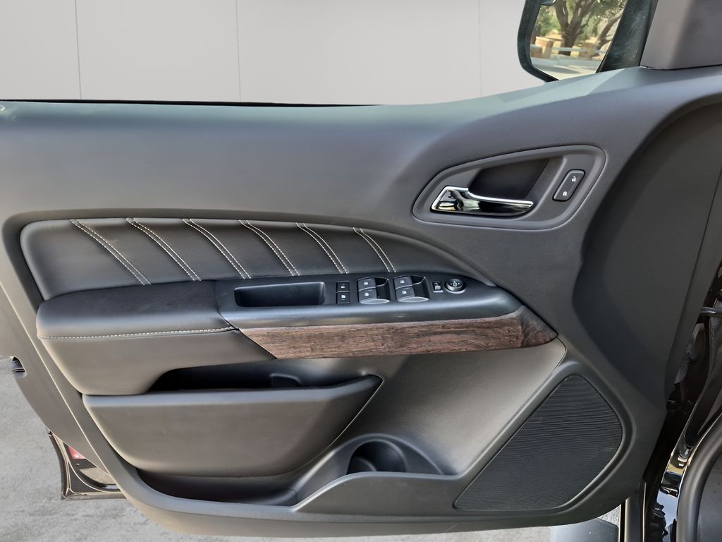 Used Car 2022 Gmc Canyon  Denali For Sale Under $35,000 In Austin, Texas