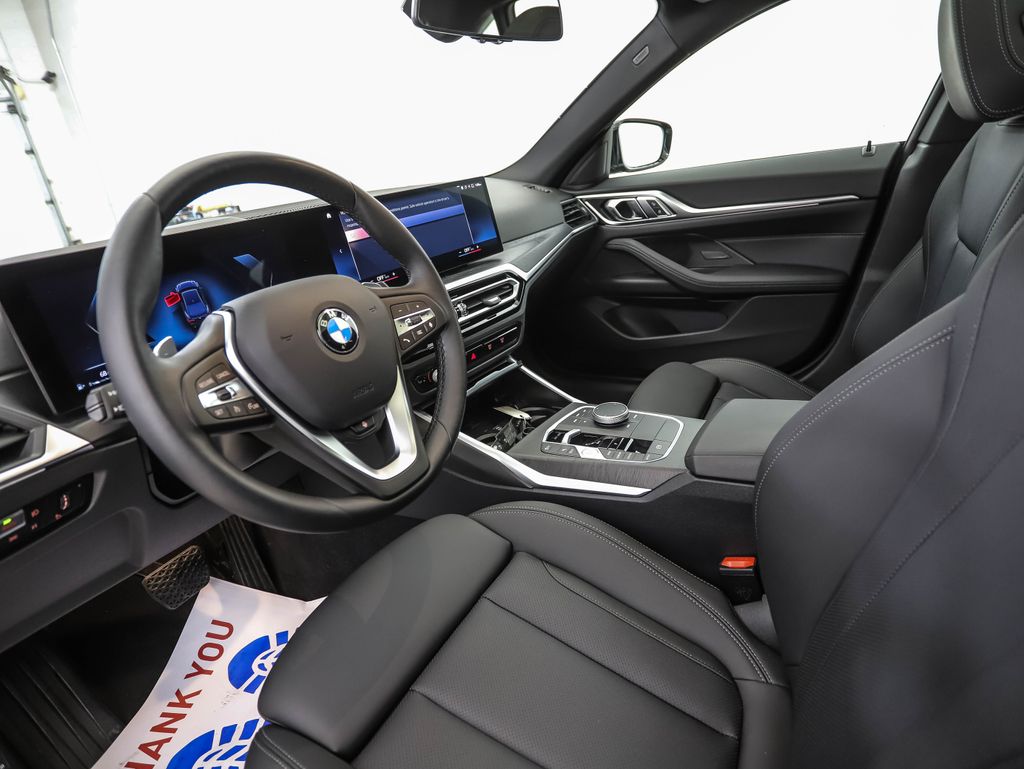 Thumbnail: 2024 BMW 4 Series - 10