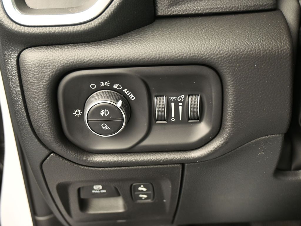 New 2026 Bright White Clearcoat Ram Laramie image 16