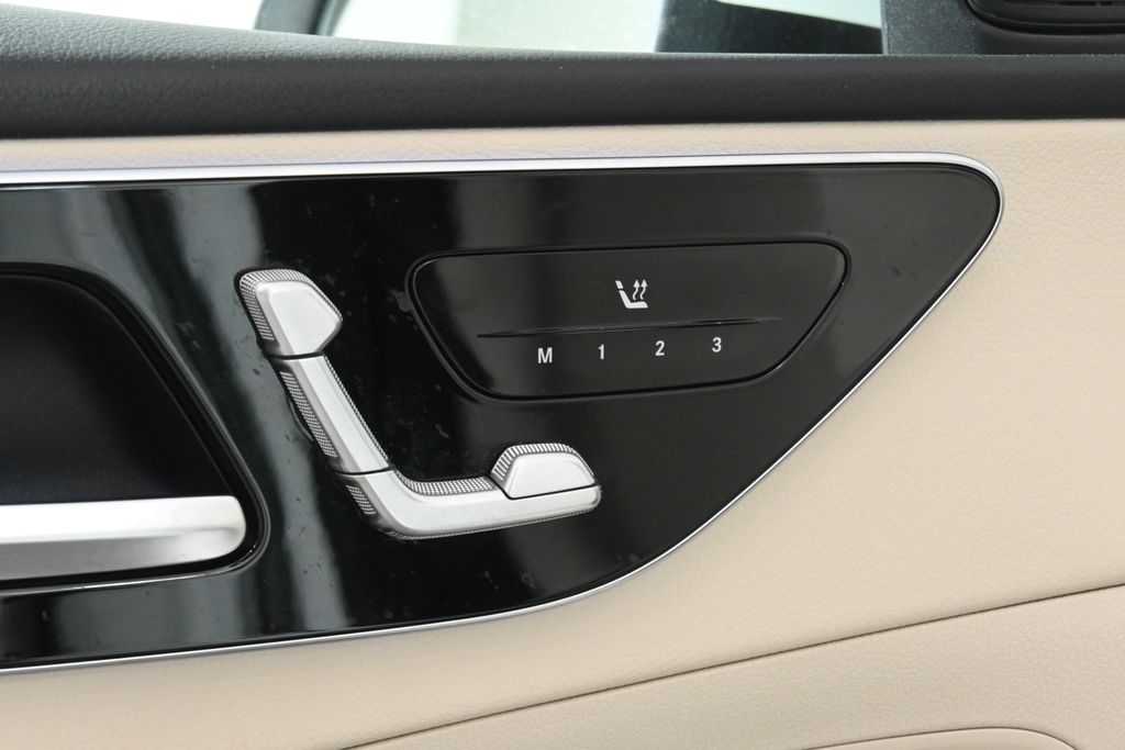 Thumbnail: 2023 Mercedes-Benz C-Class - 29