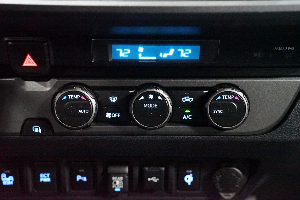 Thumbnail: 2023 Toyota Tacoma - 15