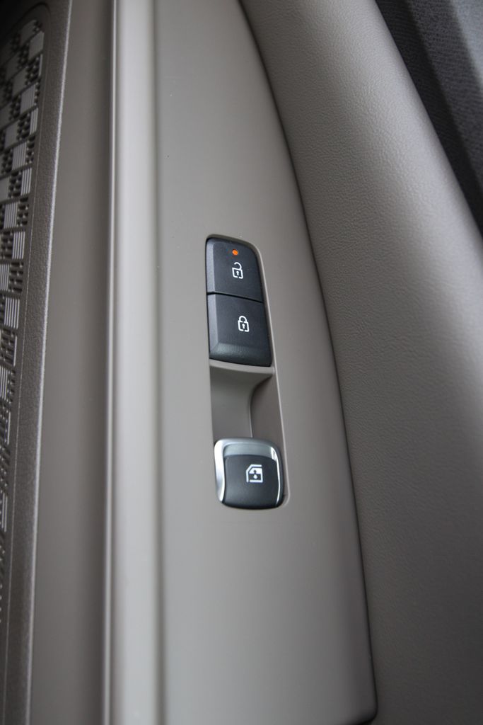 New 2027 Kia Carnival MPV Van