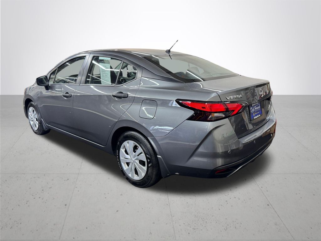 2025 Nissan Versa 1.6 S