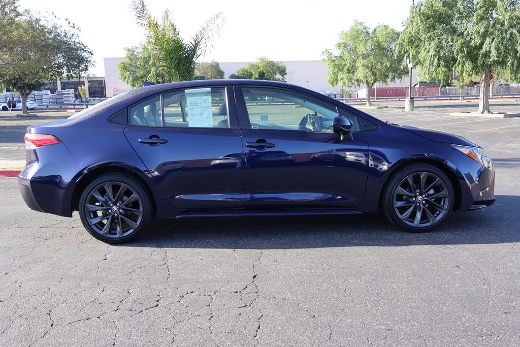 2022 Toyota Corolla LE 4