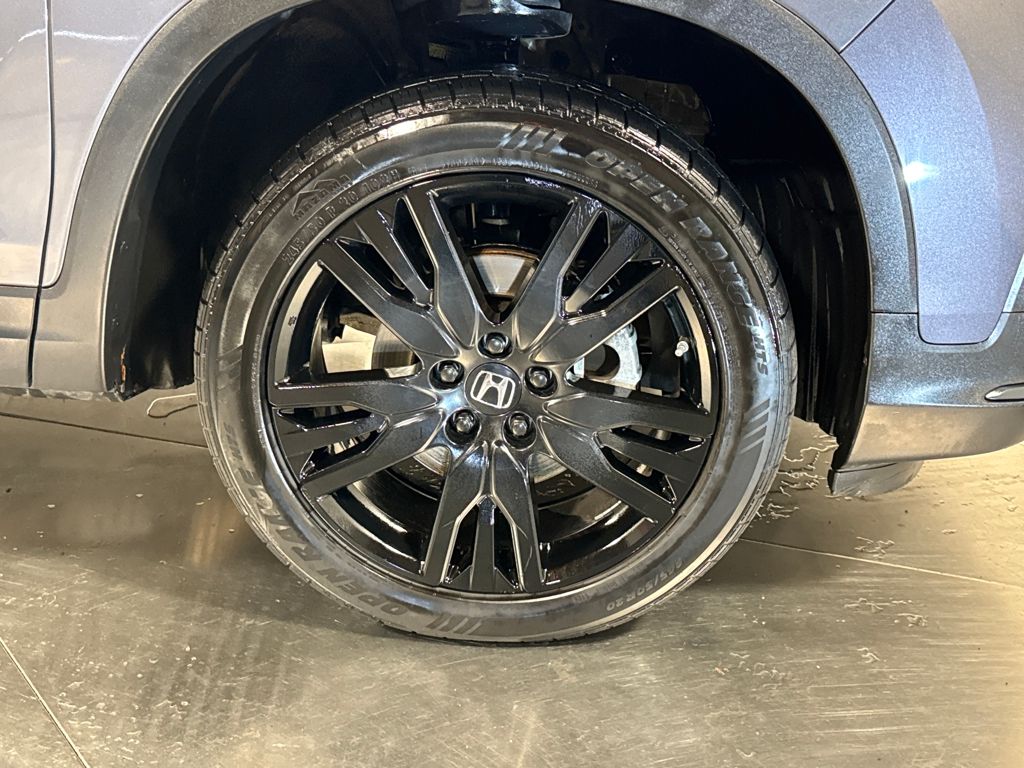 used 2022 Honda Pilot car, priced at $28,394