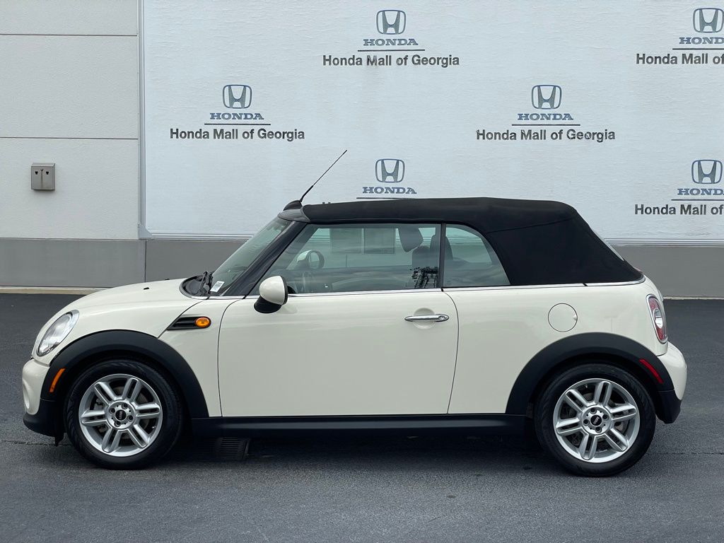 2015 MINI Cooper Base 2