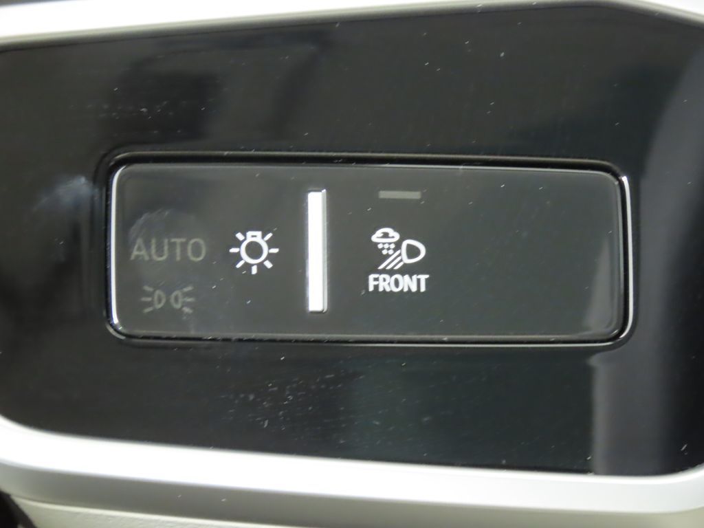 Thumbnail: 2025 Audi A6 - 19