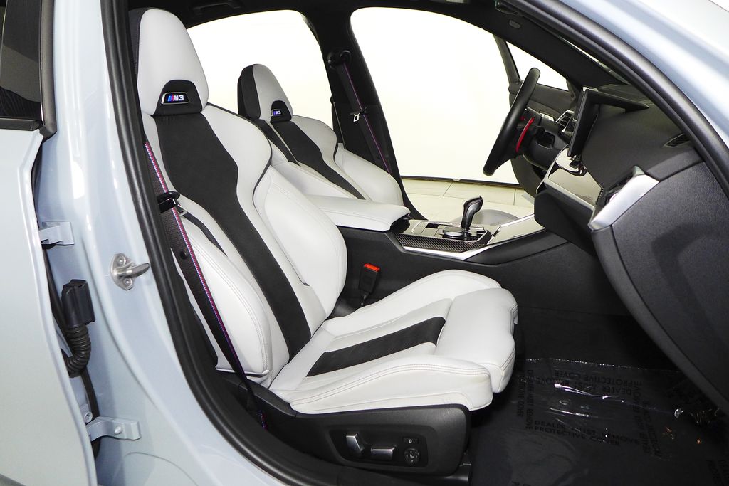 Thumbnail: 2023 BMW M3 - 18