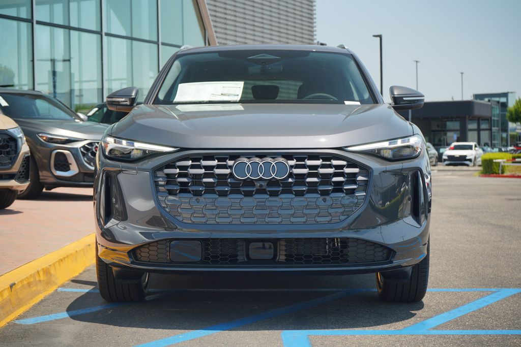 Thumbnail: 2025 Audi Q5 - 5