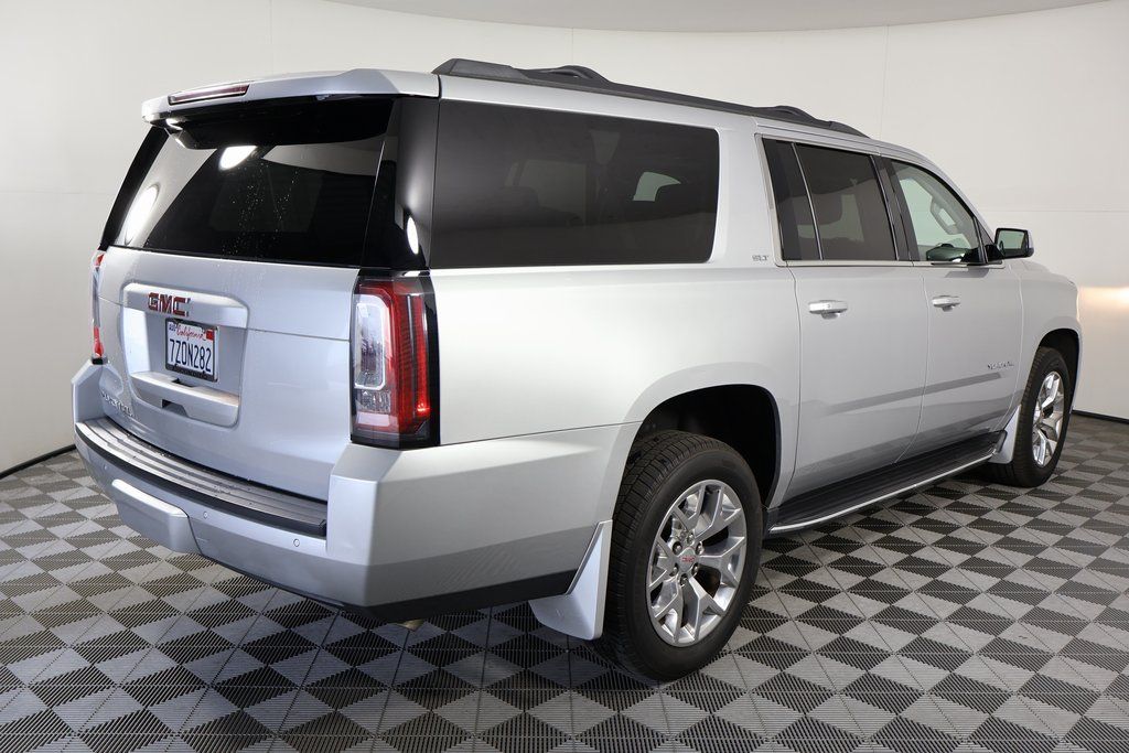 Thumbnail: 2017 GMC Yukon XL - 4