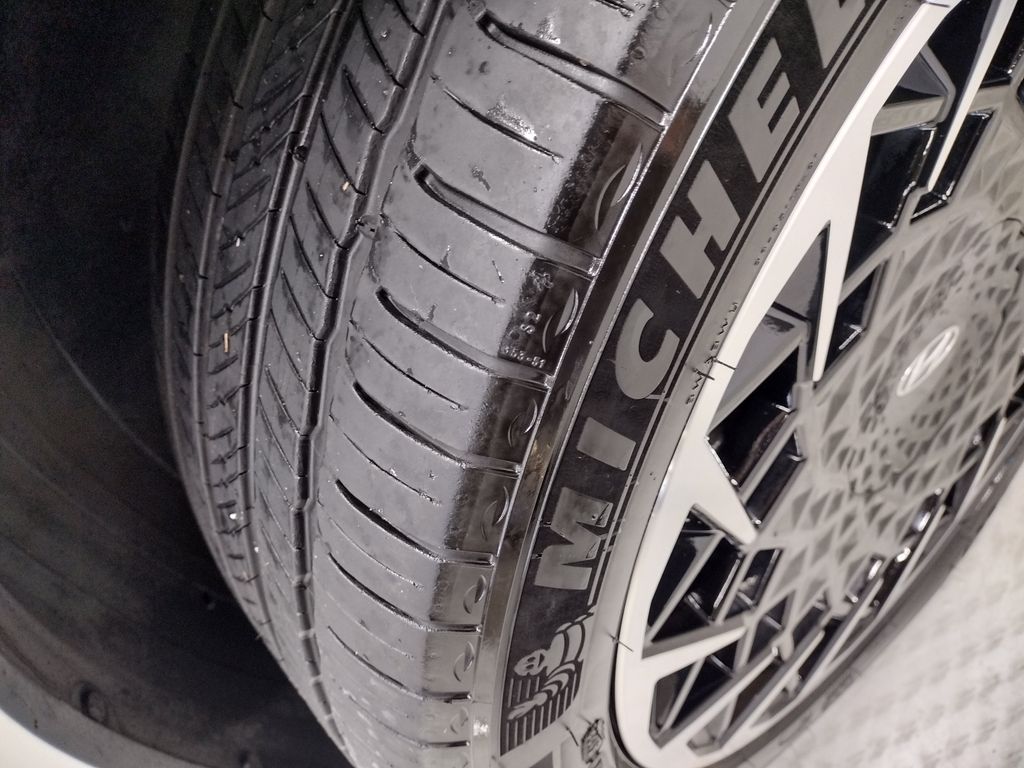 2023 Hyundai IONIQ 5 Limited