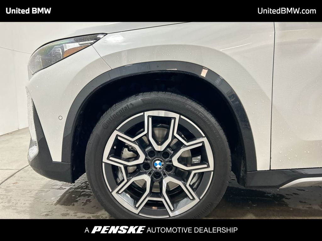 Thumbnail: 2025 BMW X1 - 10