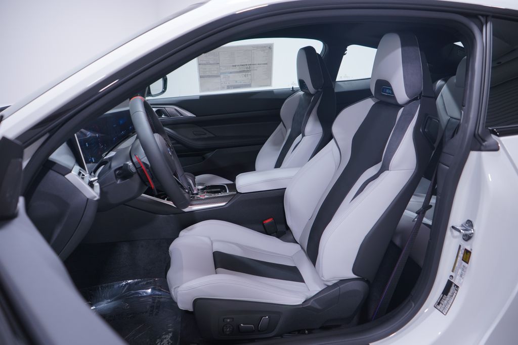 Thumbnail: 2026 BMW M4 - 7