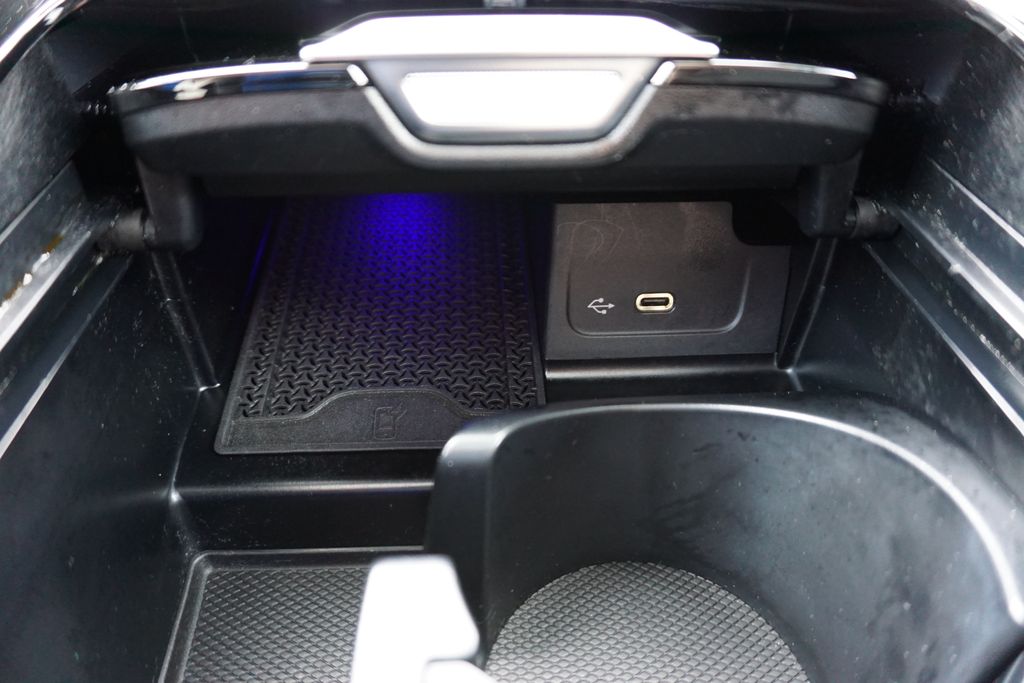 2024 Mercedes-Benz C-Class C 300 32
