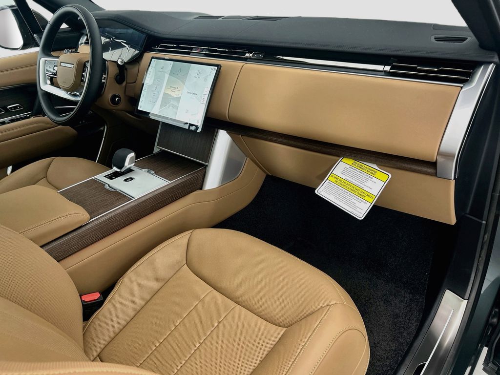Thumbnail: 2026 Land Rover Range Rover - 16