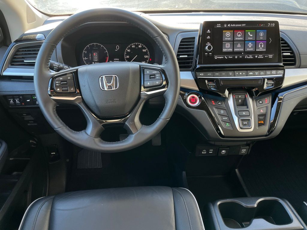 Thumbnail: 2025 Honda Odyssey - 11