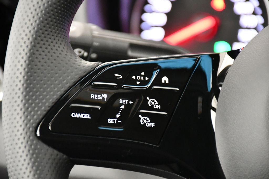 Thumbnail: 2025 Mercedes-Benz Sprinter - 13