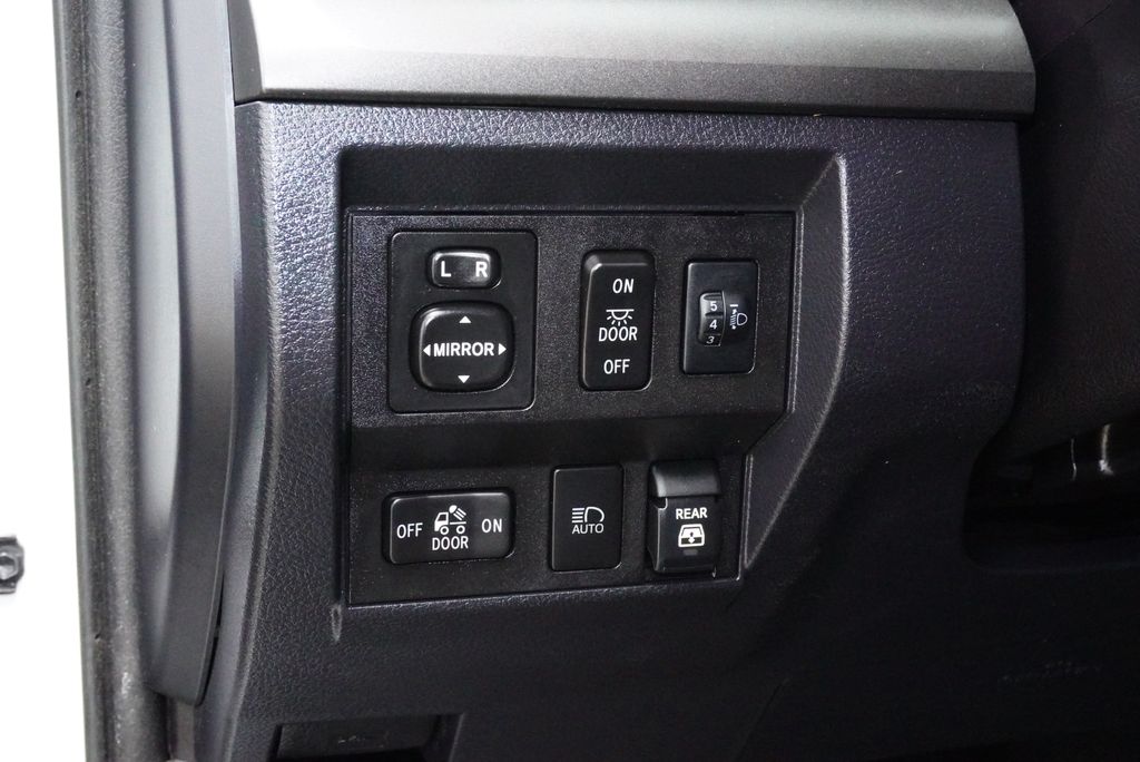 Used Car 2019 Toyota Tundra  Sr5 For Sale Under $35,000 In Weatherford, Texas