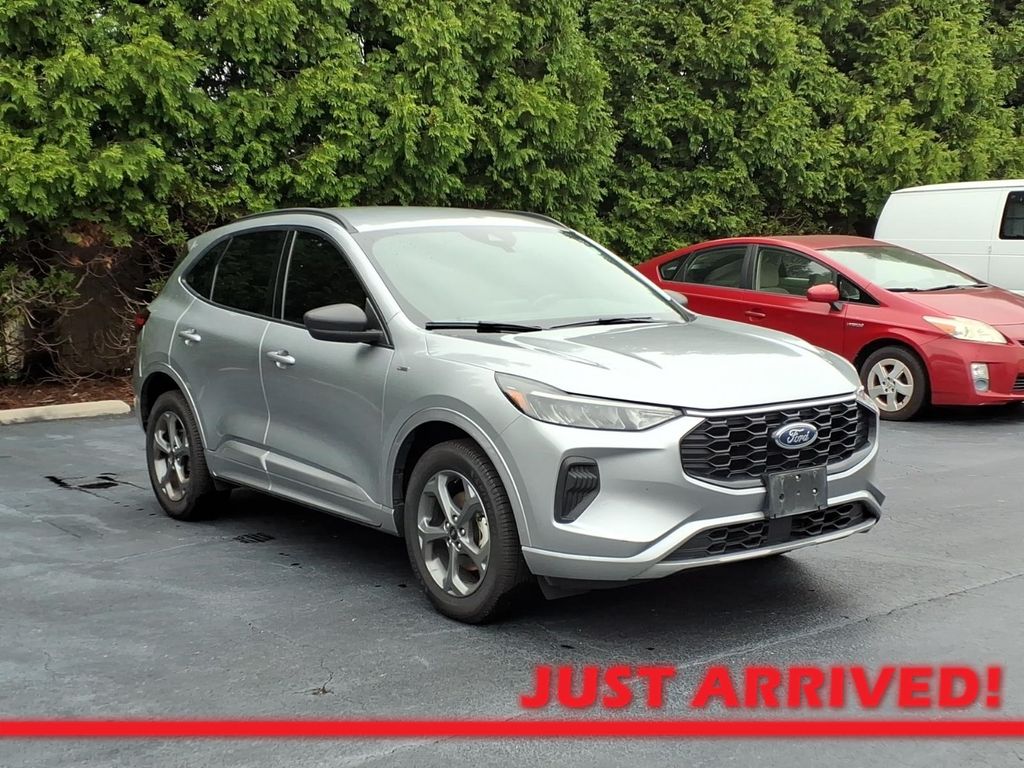 Silver Metallic 2023 Ford Escape SUV / Crossover All-Wheel Drive 8-Speed Automatic