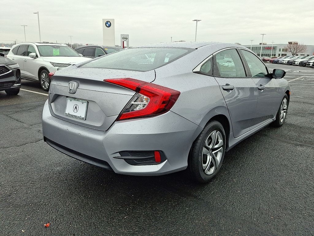 Thumbnail: 2016 Honda Civic - 6
