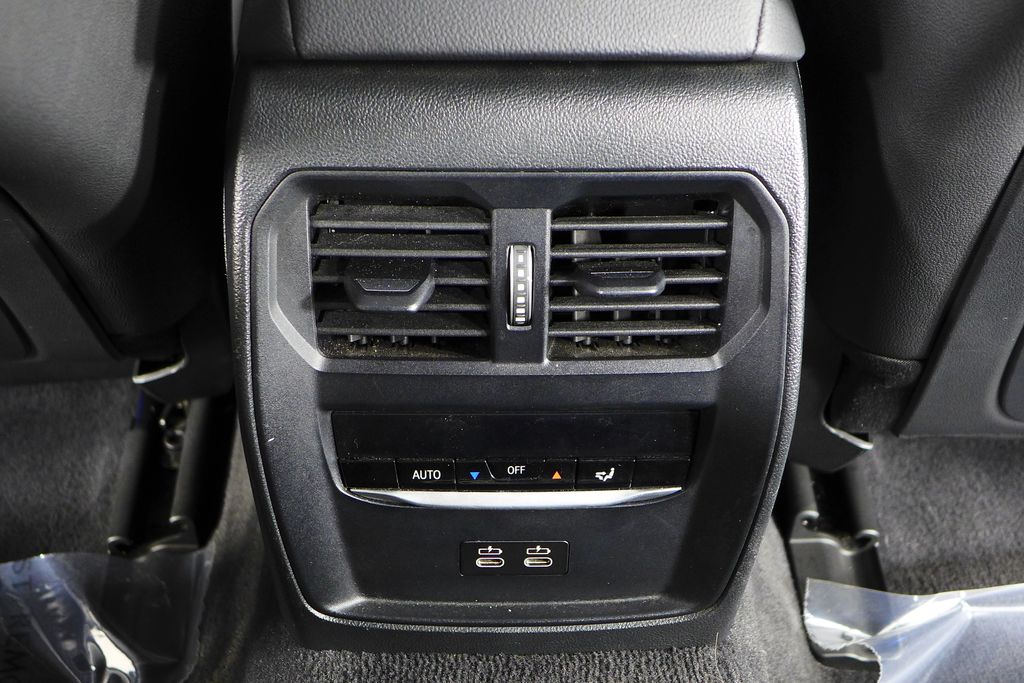 Thumbnail: 2023 BMW i4 - 24