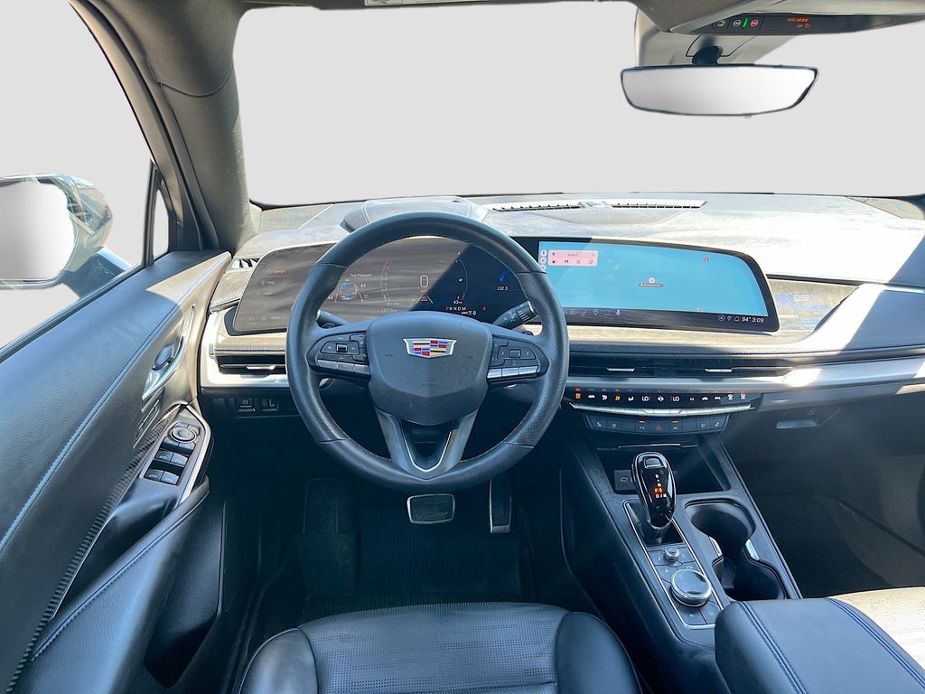 Used 2025 Green Cadillac Sport image 24