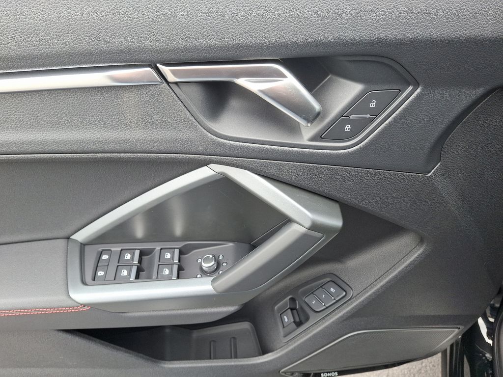 2025 Audi Q3  9