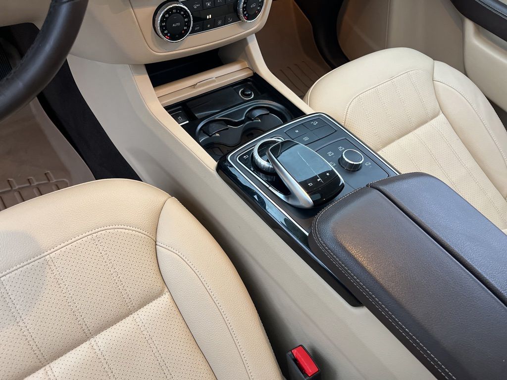 Thumbnail: 2018 Mercedes-Benz GLE - 21