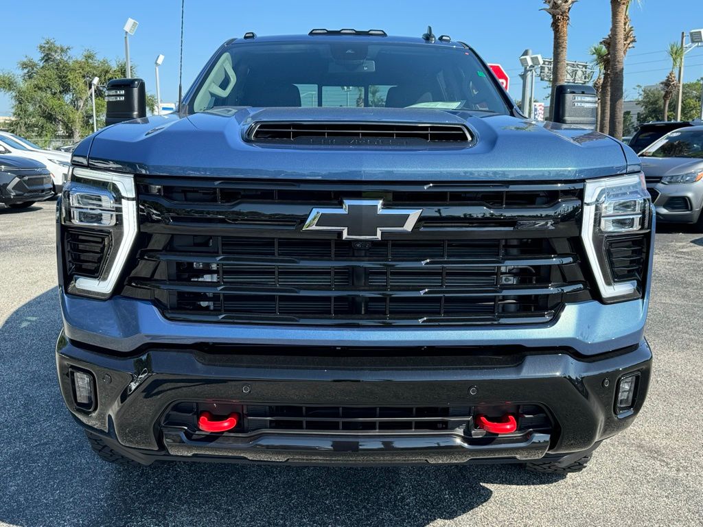 2025 Chevrolet Silverado 2500HD LT 3