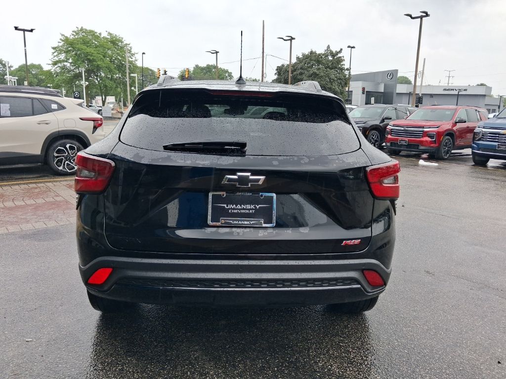 Used 2025 Chevrolet Trax SUV