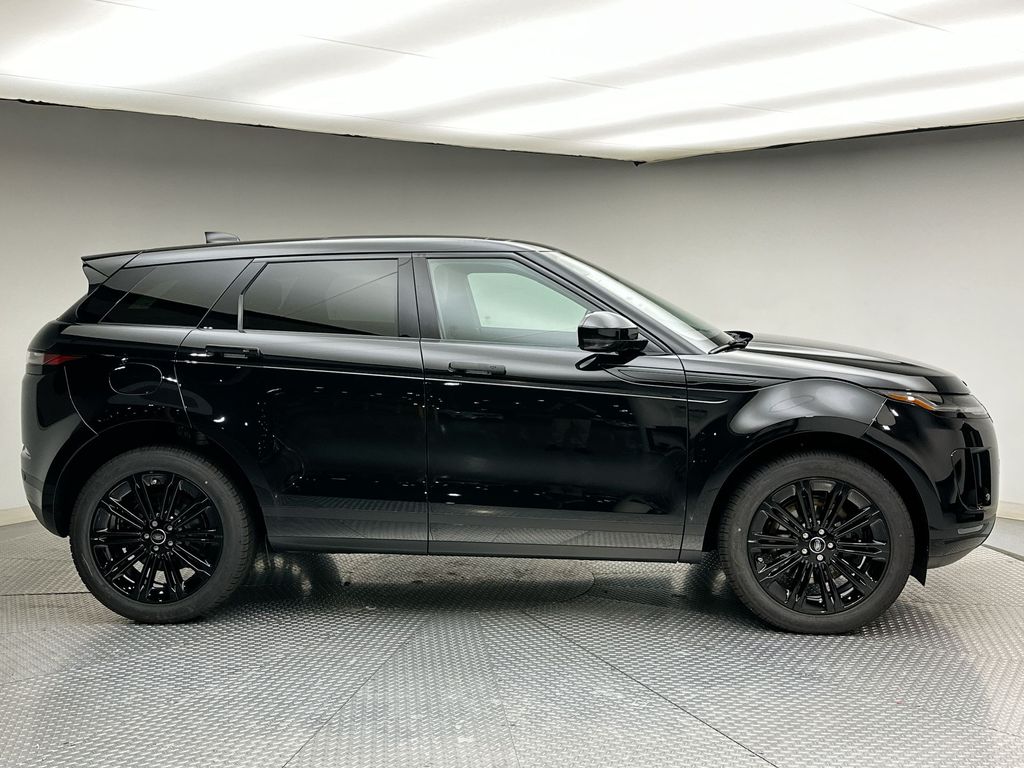 Thumbnail: 2026 Land Rover Range Rover Evoque - 4