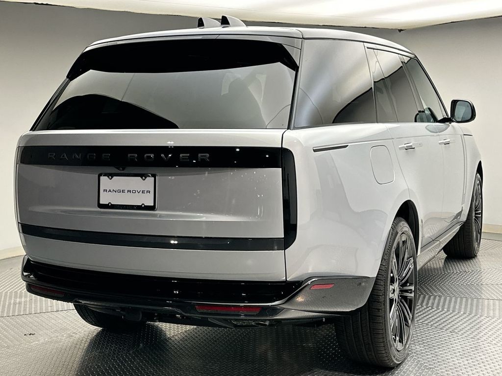 Thumbnail: 2025 Land Rover Range Rover - 3