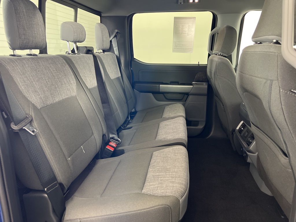 Used 2022 Blue Ford XLT image 28