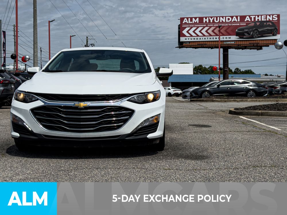 Used 2024 White Chevrolet LT image 3