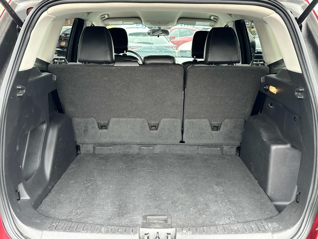 2019 Ford Escape SE photo