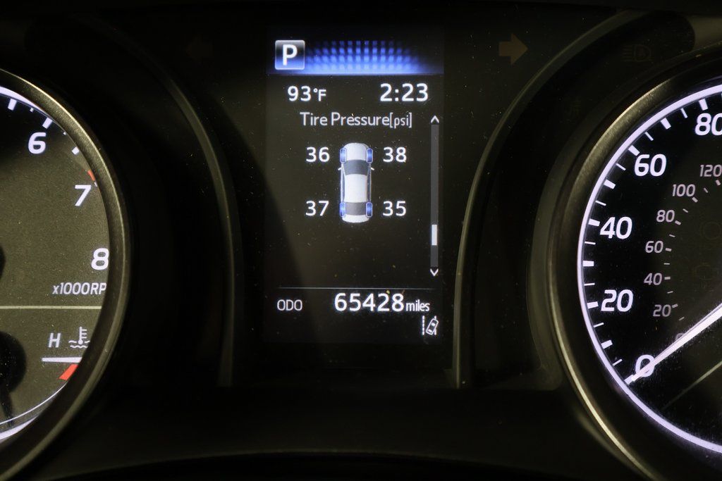 Thumbnail: 2023 Toyota Camry - 17