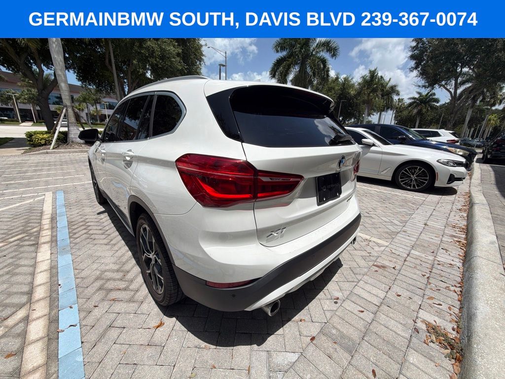 Used 2021 White BMW sDrive28i image 6