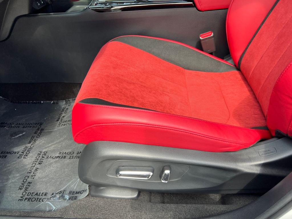 Thumbnail: 2025 Acura ADX - 14