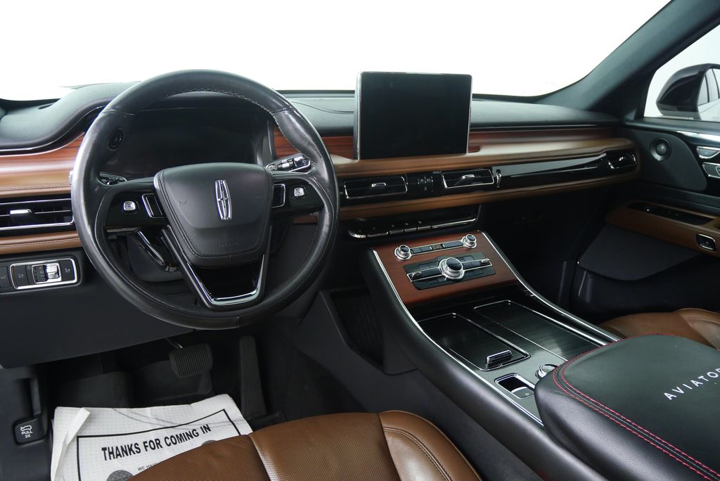 Thumbnail: 2022 Lincoln Aviator - 20