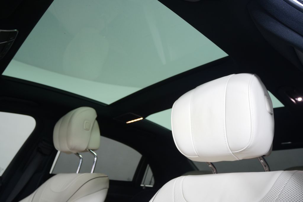 Thumbnail: 2020 Mercedes-Benz S-Class - 11