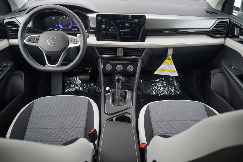 Thumbnail: 2025 Volkswagen Taos - 8