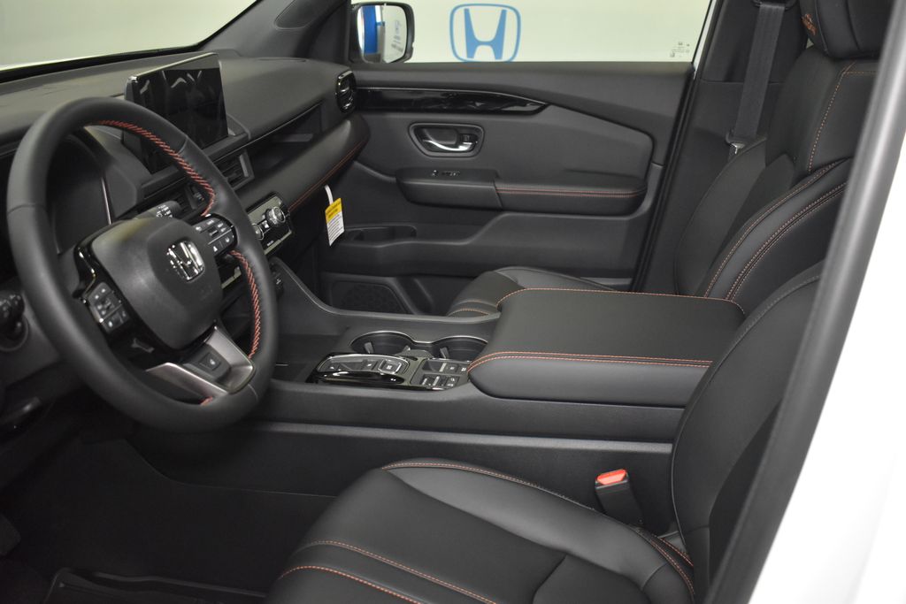 Thumbnail: 2025 Honda Pilot - 23