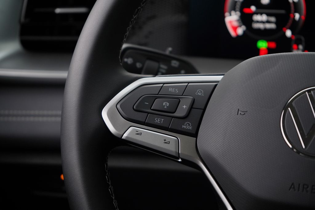 Thumbnail: 2026 Volkswagen Tiguan - 18