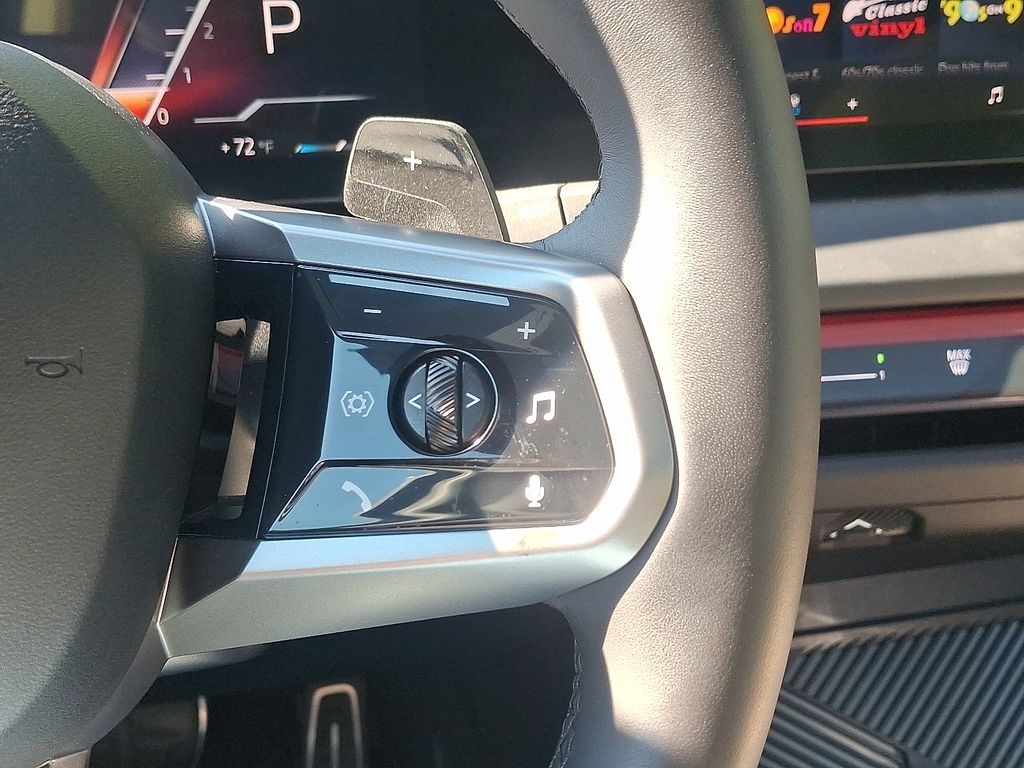 Thumbnail: 2025 BMW X3 - 21