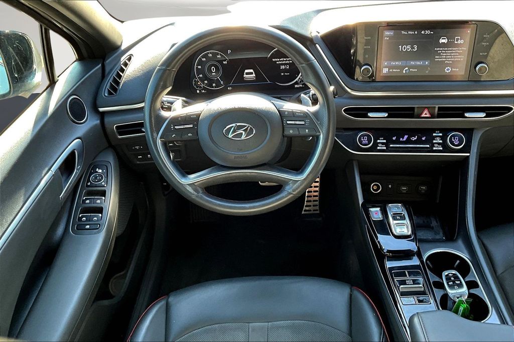 Certified Used 2020 Silver Hyundai SEL Plus image 8