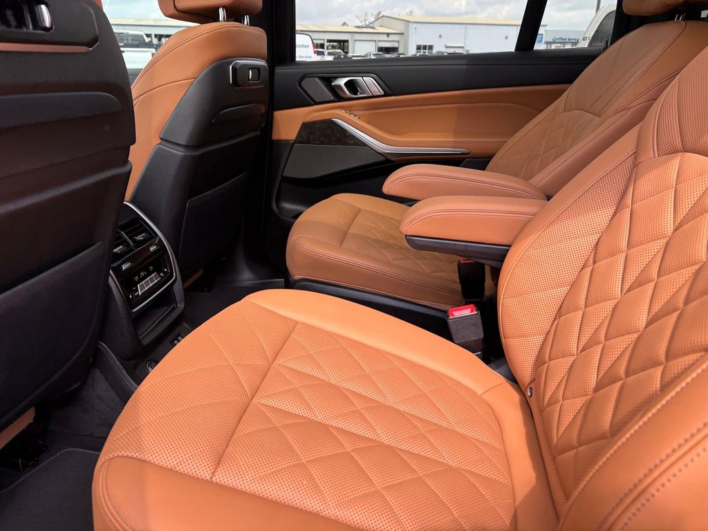 Used Car 2025 Bmw X7  Xdrive40i For Sale Under $80,000 In Austin, Texas