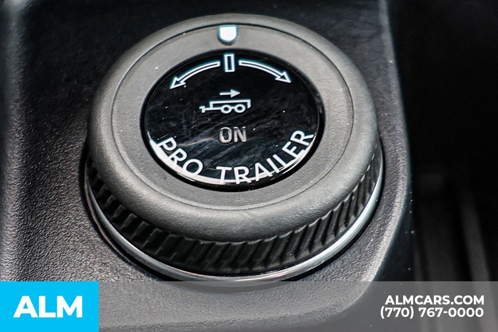 Used 2025 Silver Ford Platinum image 45