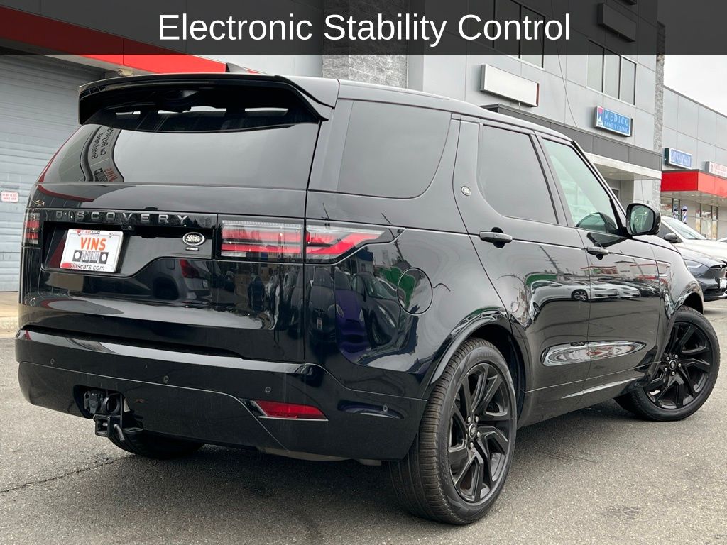 2023 Land Rover Discovery S R-Dynamic photo