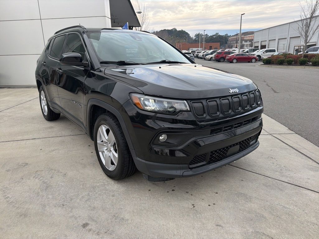 2022 Jeep Compass Latitude FWD